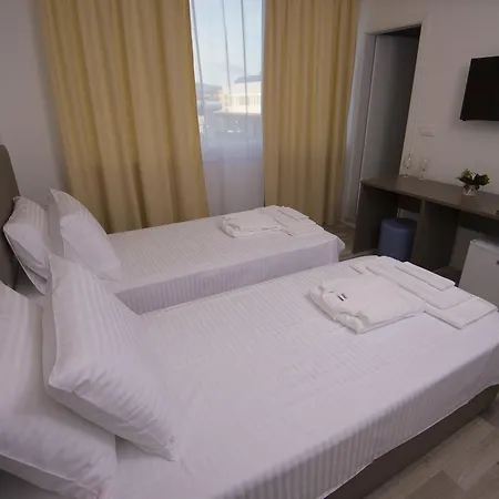 Village Hotell 4*